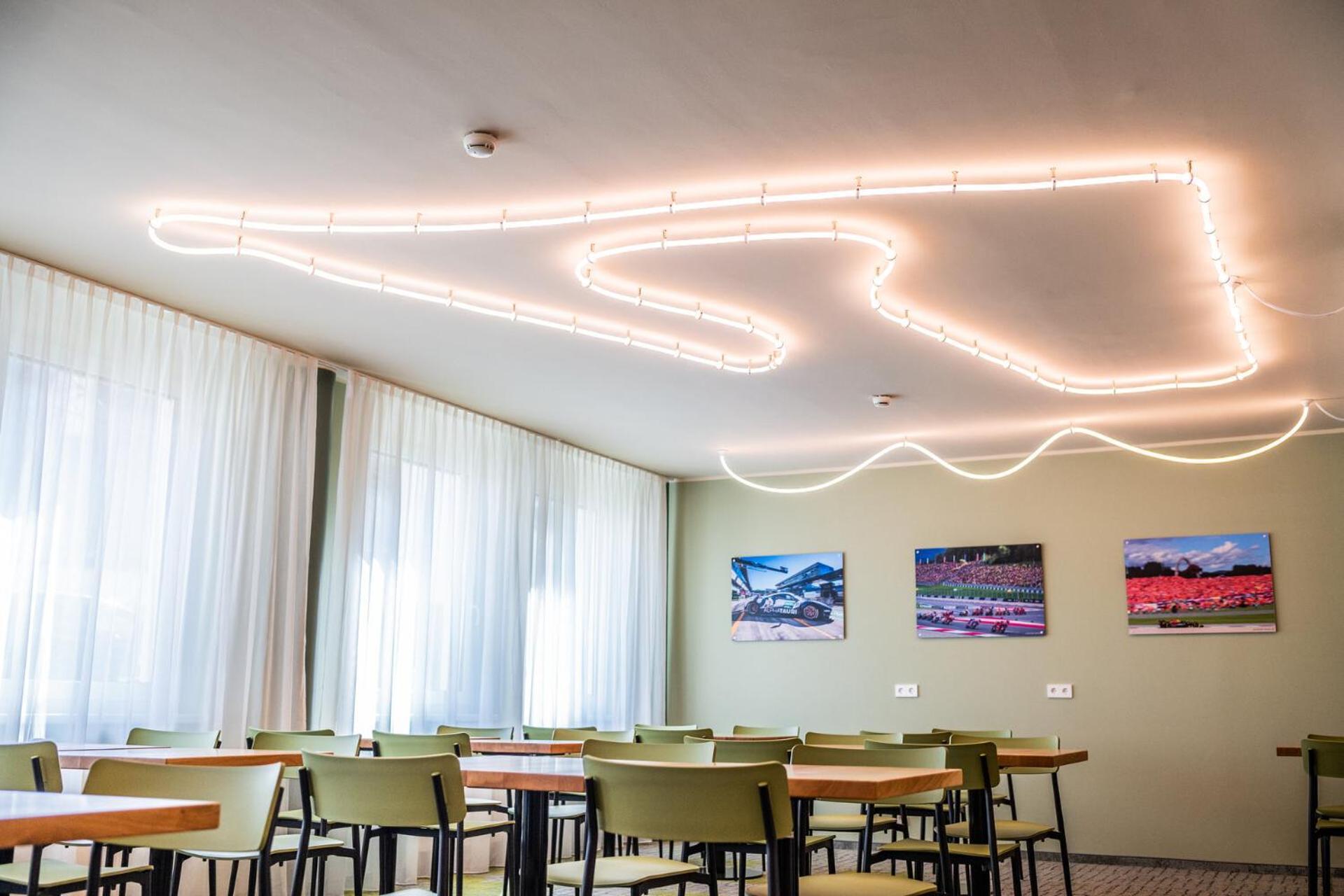 Flexymotel Spielberg Spielberg Bei Knittelfeld Bagian luar foto
